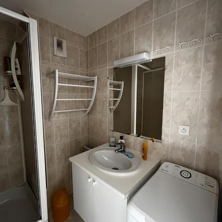 Appartement à 100m de la plage - Apartment mit 2 Schlafzimmern - 5