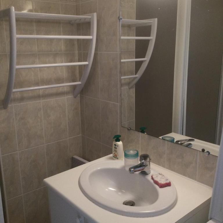 Appartement à 100m de la plage - Apartment mit 2 Schlafzimmern - 9