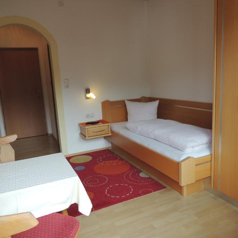 Gästehaus Regina - Habitación Individual con balcón - 7