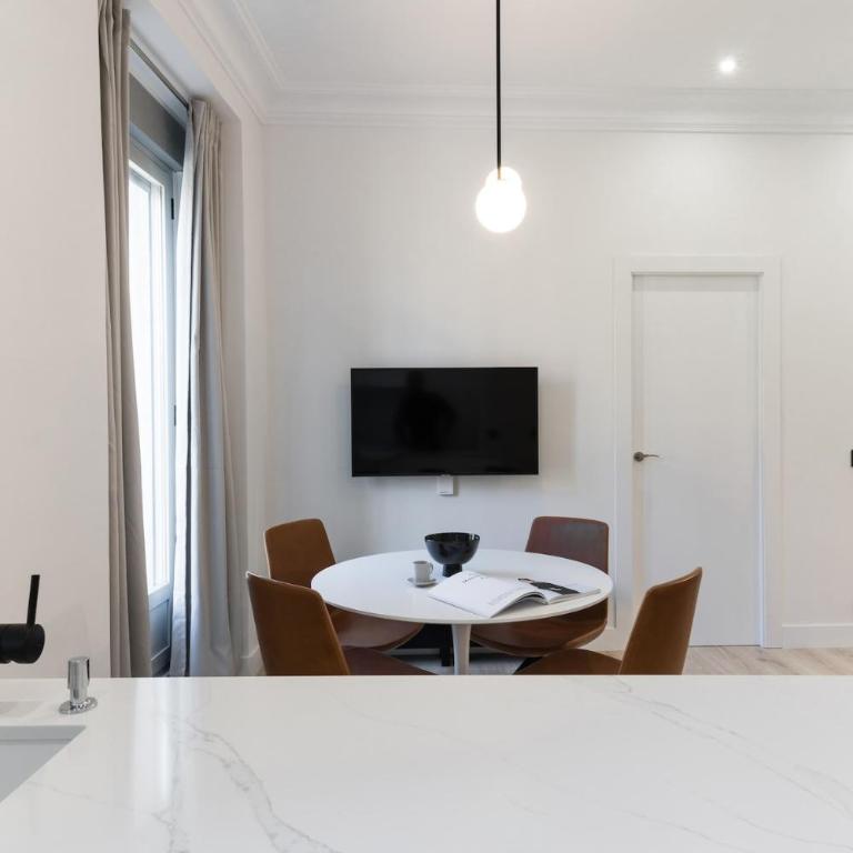Luz y diseño en Malasaña, Piso céntrico y nuevo - Apartment mit 2 Schlafzimmern - 5