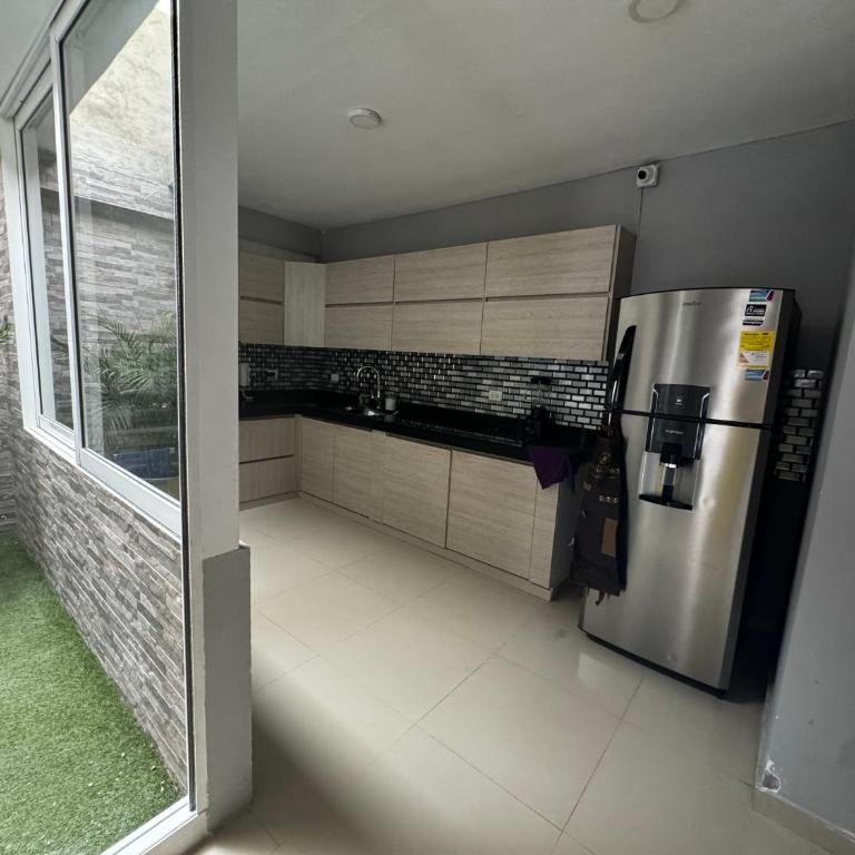Casaisle - Four-Bedroom House - 9