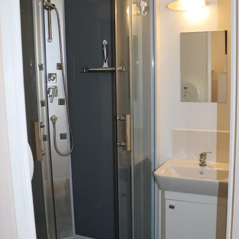 Studio indépendant université ALBI Parking - Appartamento con 1 Camera da Letto - 4