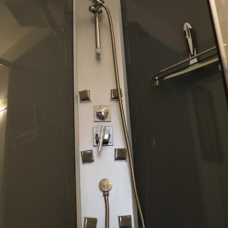 Studio indépendant université ALBI Parking - Appartamento con 1 Camera da Letto - 24