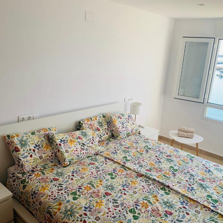 Beach Sea View Apartment - Three-Bedroom Apartment with Ocean View - 5