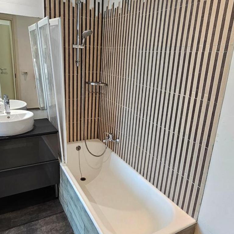 Suite Rivabella Rimini - Appartamento Superior con 2 Camere da Letto - 16