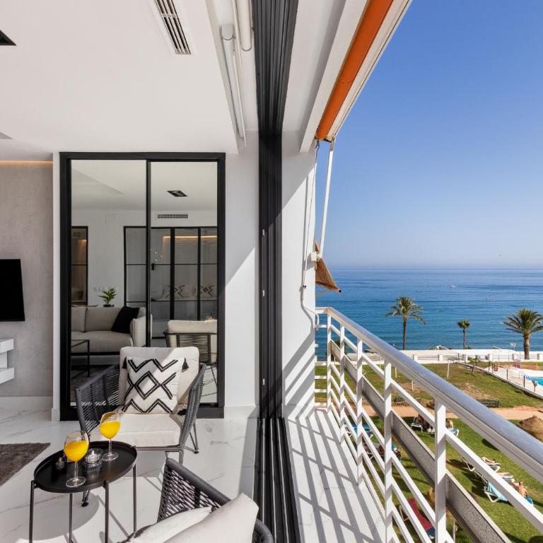 Black and White Beach - Boutique Apartment with Sea Views - Apartamento de 2 dormitorios con vistas al mar - 1