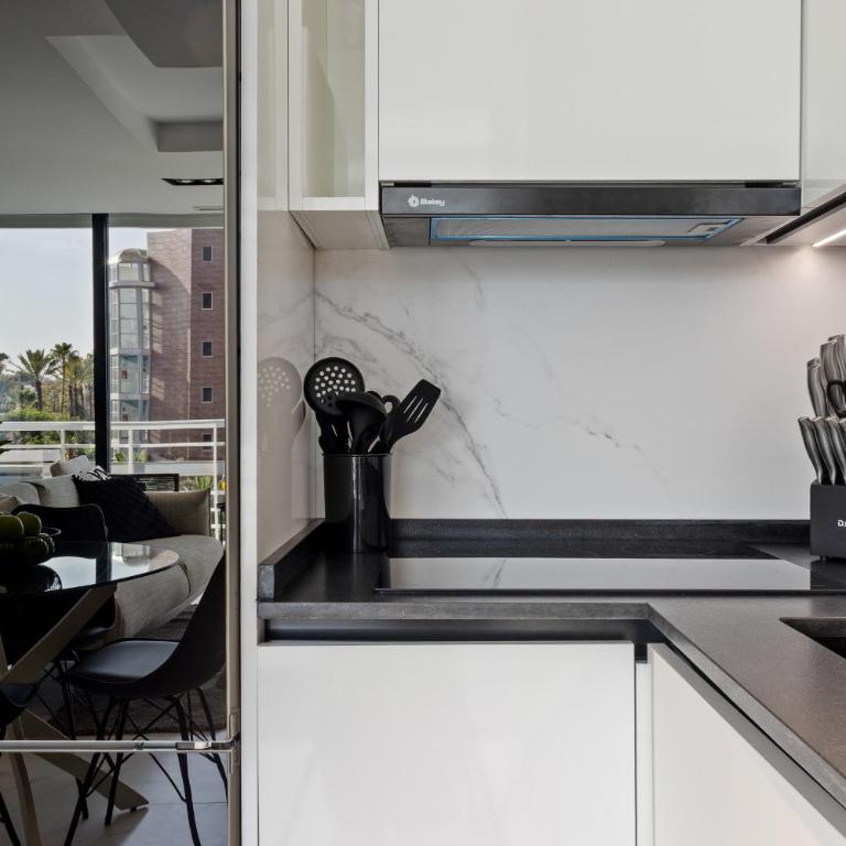 Black and White Beach - Boutique Apartment with Sea Views - Apartamento de 2 dormitorios con vistas al mar - 21