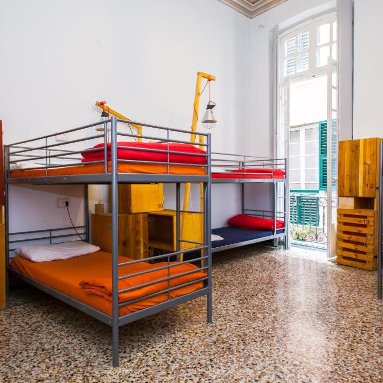 OStellin Genova Hostel - Posto Letto in Dormitorio Misto - 1