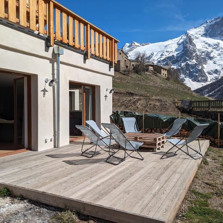Chazelet - Avec terrasse et jardin - Appartement - 31