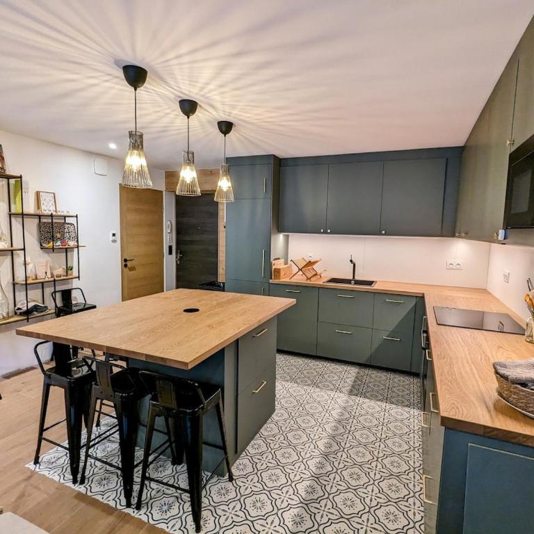 Chazelet - Avec terrasse et jardin - Appartement - 51