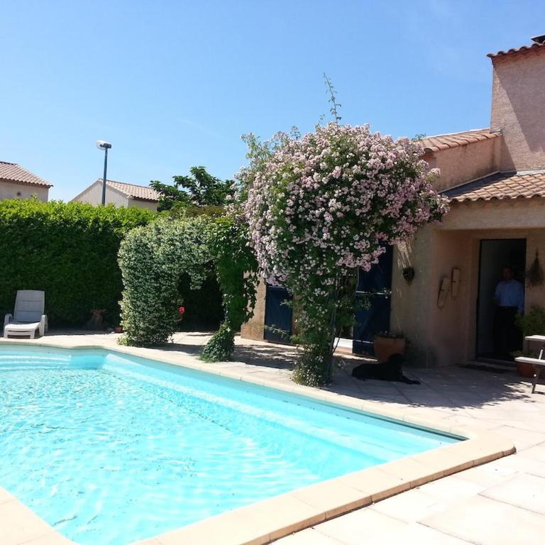 Villa avec piscine à 15min des plages - Villa - 1