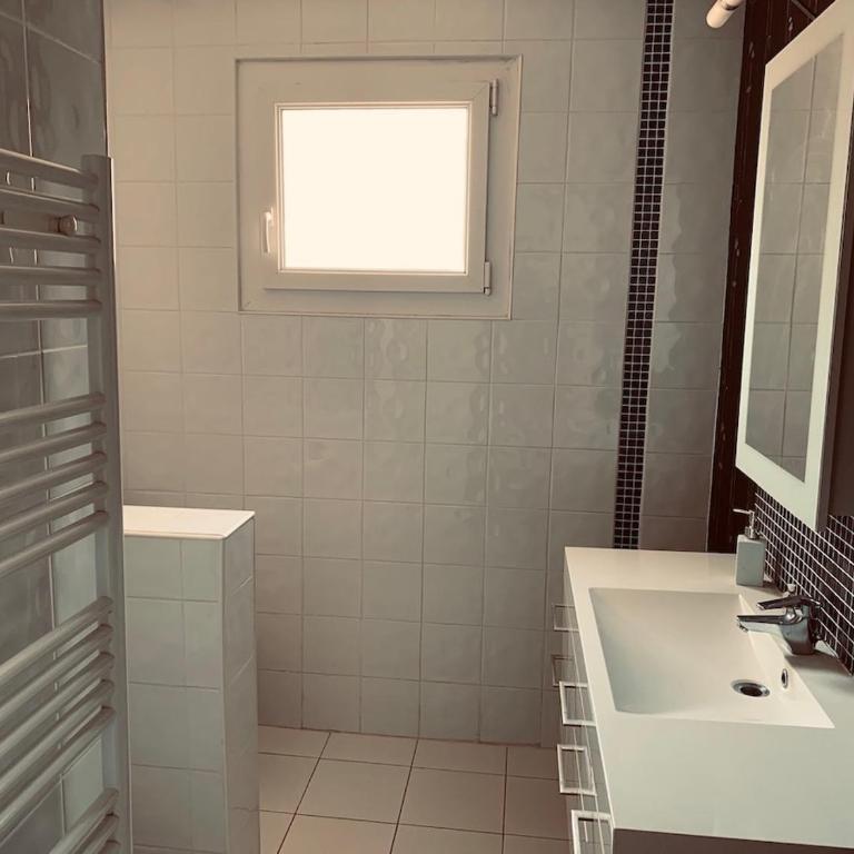 Villa avec piscine à 15min des plages - Villa - 13