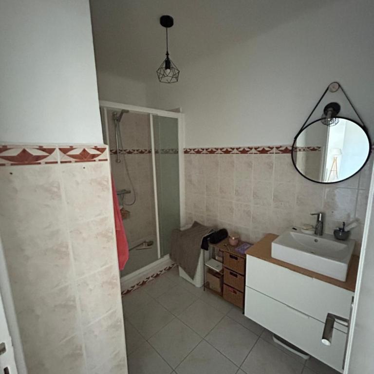 Appartement 60m2 à 500m des plages - One-Bedroom Apartment - 6