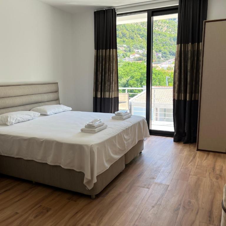 Hotel Sutomore - Dvokrevetna Soba sa Bračnim Krevetom i Balkonom - 6