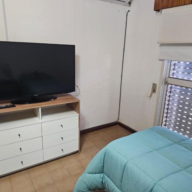 Alquiler temporario en zona centrica de San Nicolas De Los Arroyos - Casa de 2 dormitorios - 11