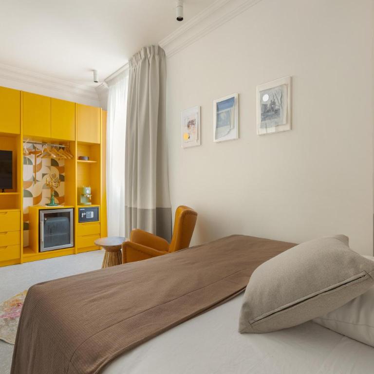 Thalassa Suites - Standard Double Room - 1