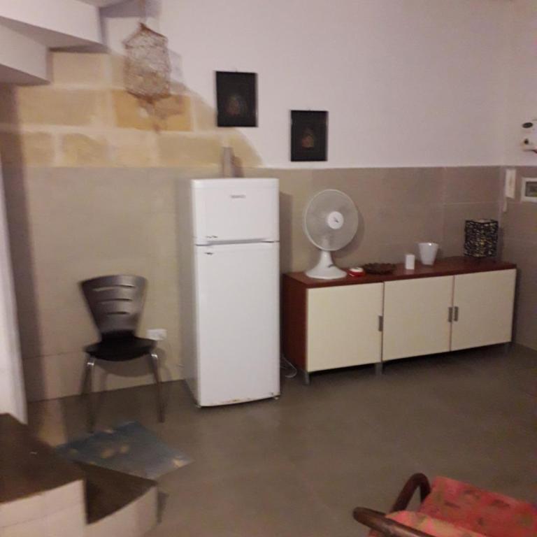via giotto 1sx farfalla - Two-Bedroom Apartment - 6