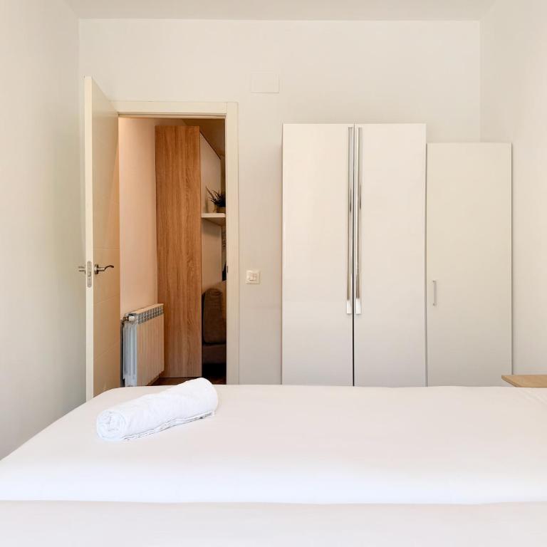 Santa Ana Plaza by Clabao - Two-Bedroom Apartment with View - 26