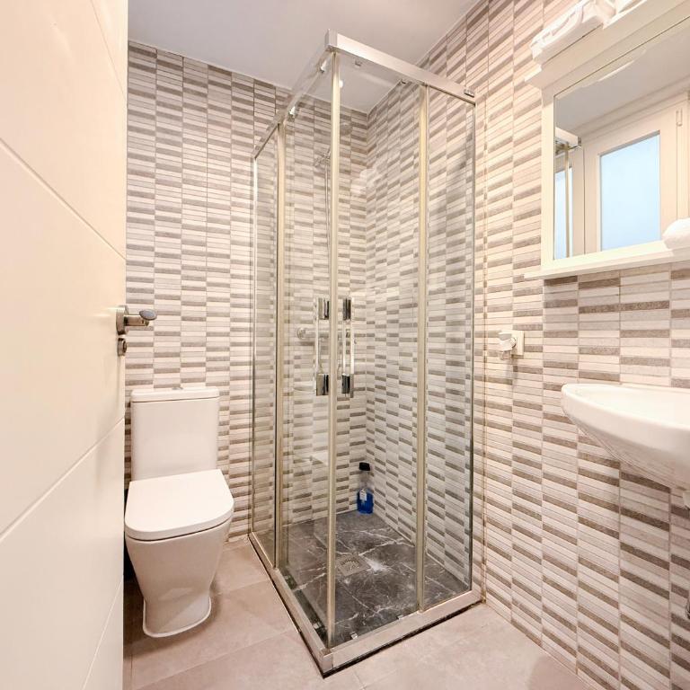 Santa Ana Plaza by Clabao - Two-Bedroom Apartment with View - 27