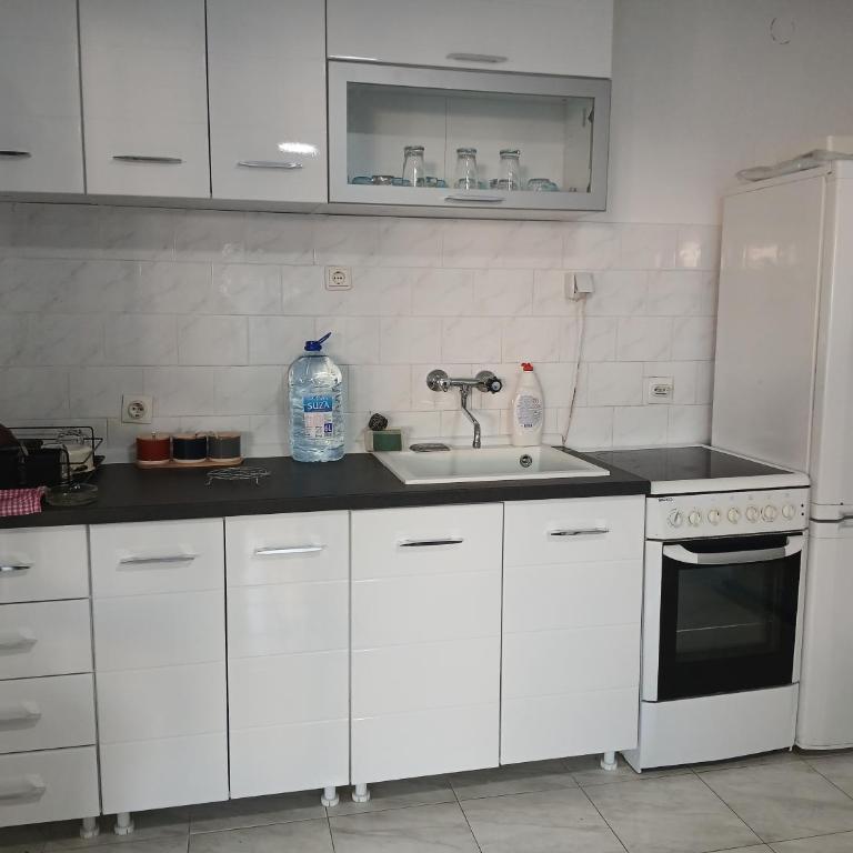 MonaLiza - Kuća sa 3 Spavaće Sobe - 2