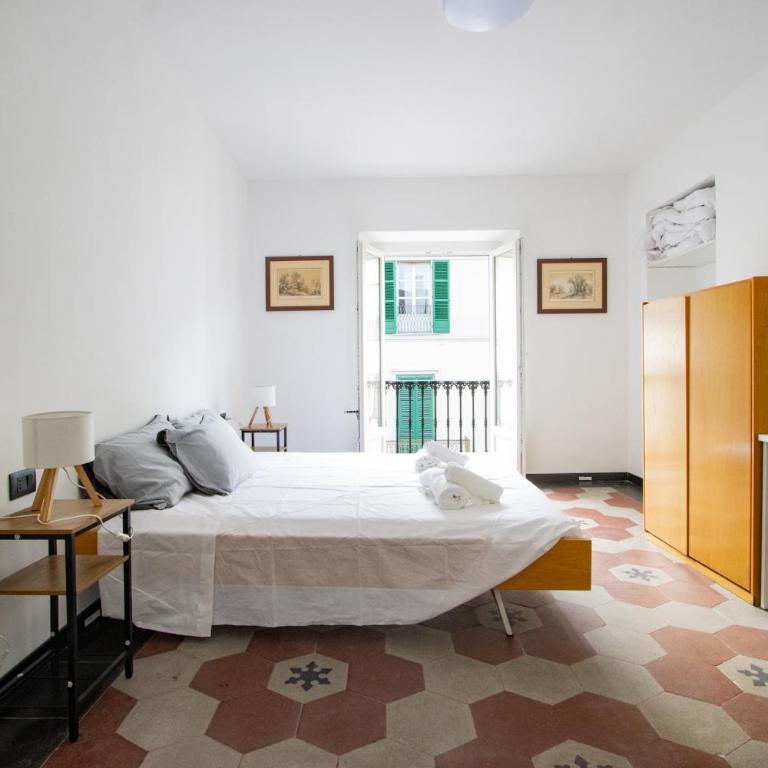 Vista sui tetti - 6 minuti da Porta Susa - WIFI - Two-Bedroom Apartment - 6