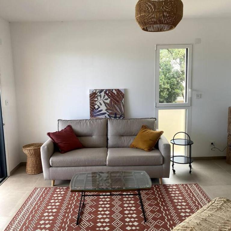 T2 dans résidence avec piscine - Appartement 1 Chambre - 14