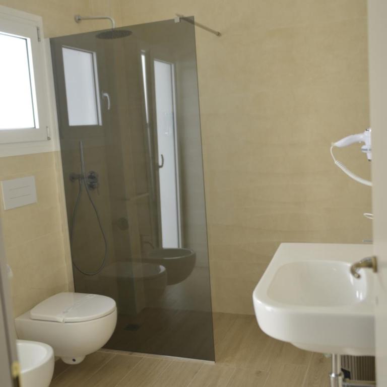 HT Room Spa & Suite - Camera Quadrupla Superior - 5