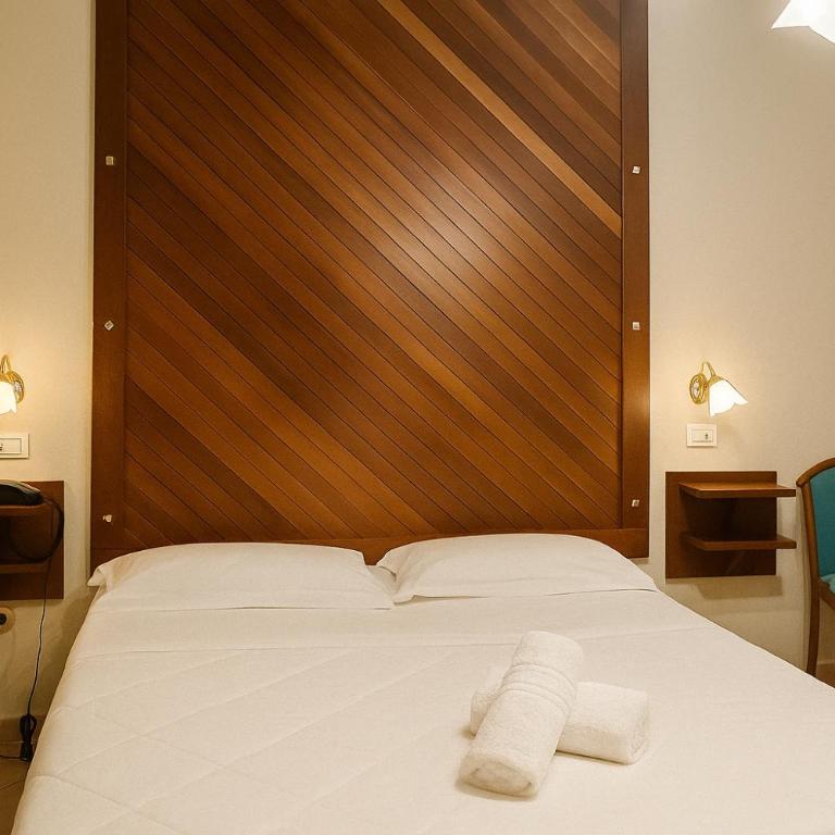 Albergo Reale - Camera Quadrupla Classic - 2