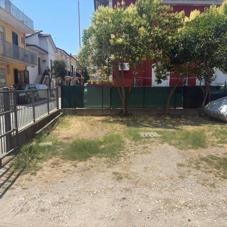 Bilocale in pieno centro a 2 minuti dalla spiaggia - Appartamento - Piano Terra - 23