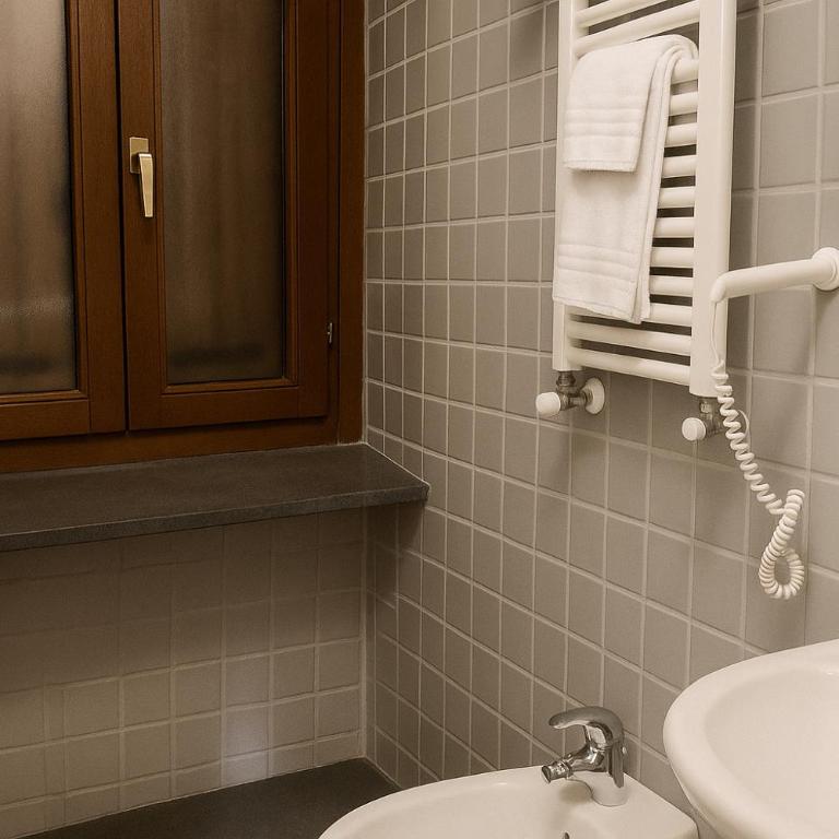 Albergo Reale - Camera Superior Matrimoniale/Doppia con Letti Singoli - 3