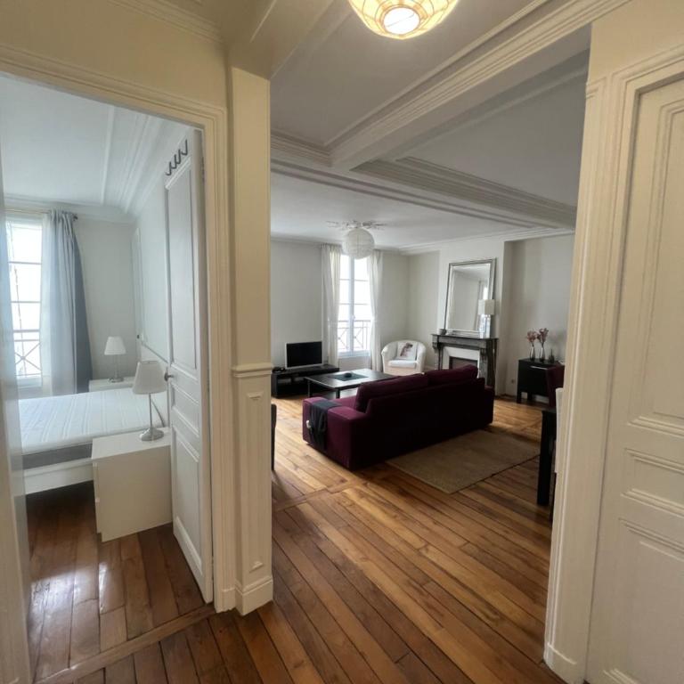 rue Cambacérès 75008 - One-Bedroom Apartment - 6