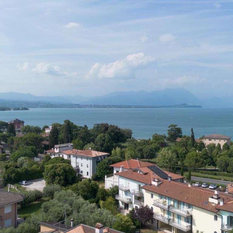 300 meters from the lake, parking - Dolce Riposo - Appartamento con 2 Camere da Letto - 16