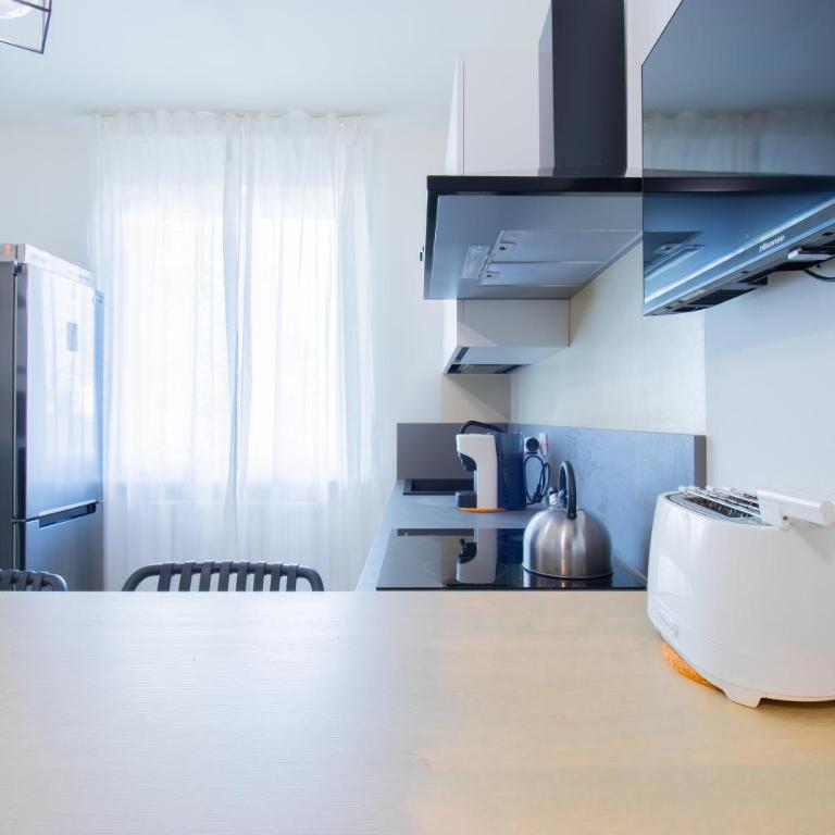 300 meters from the lake, parking - Dolce Riposo - Appartamento con 2 Camere da Letto - 11