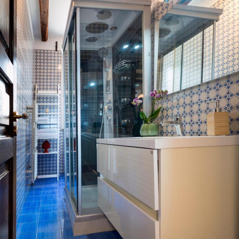 Frida Apartment - One-Bedroom Apartment - 16
