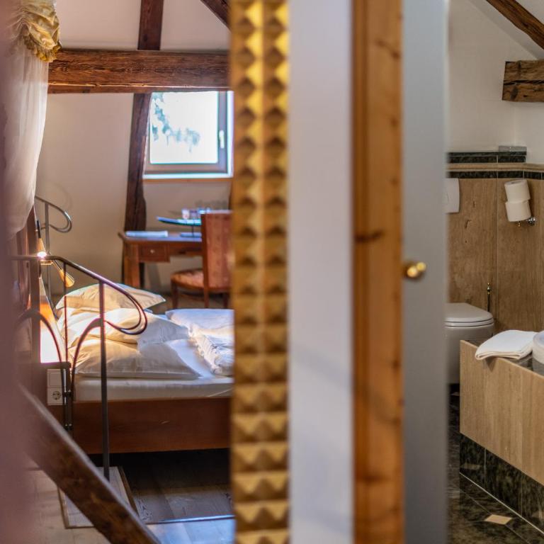 Schlosshotel Aehrental - Junior Suite - 1