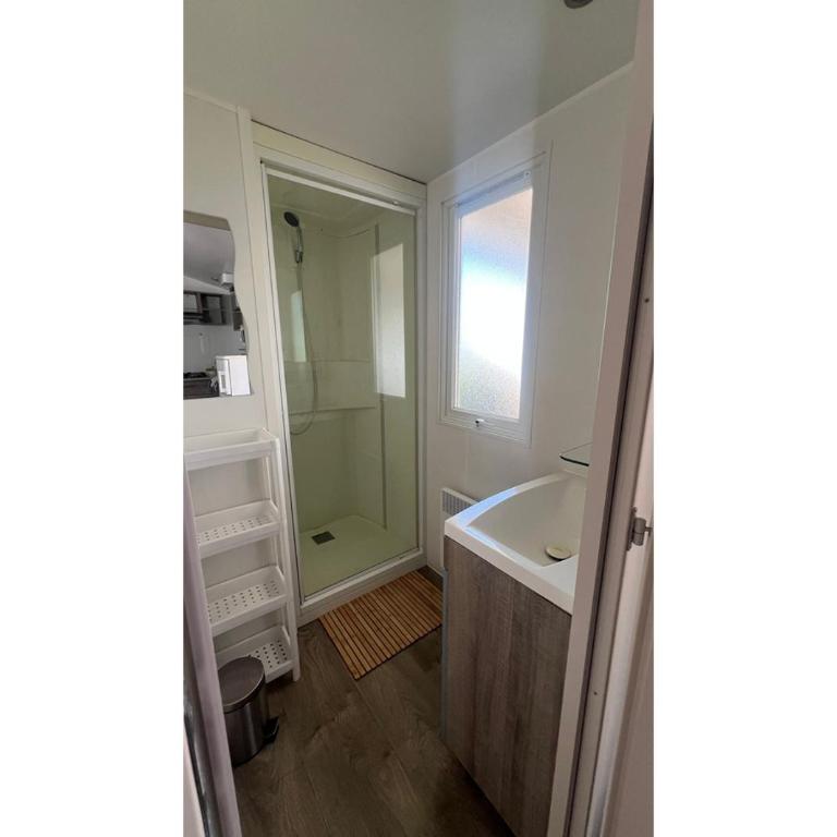 Mobil-home - Clim, TV - Camping Argelès-sur-Mer 4 étoiles - MH-A031 - Mobile Home - 9