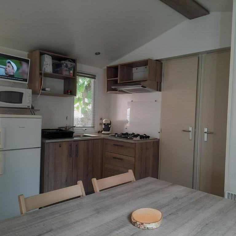 Mobil-home - Clim, TV - Camping Argelès-sur-Mer 4 étoiles - MH-A031 - Mobile Home - 5