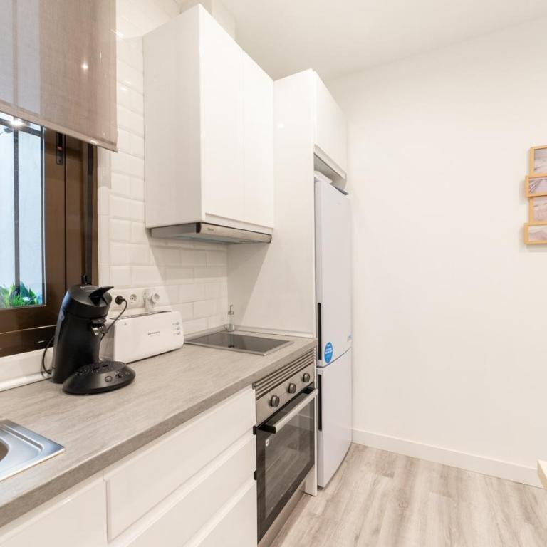 Apartamento bonito en el Centro de Madrid - One-Bedroom Apartment - 3