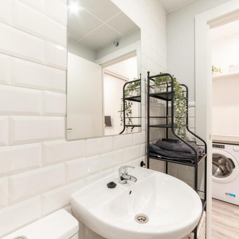Apartamento bonito en el Centro de Madrid - One-Bedroom Apartment - 5