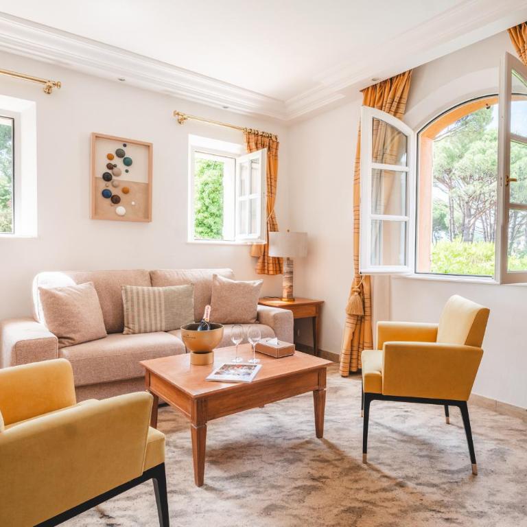 Hotel Le Domaine de L Astragale Saint Tropez - Suite Ambre avec Terrasse - 4