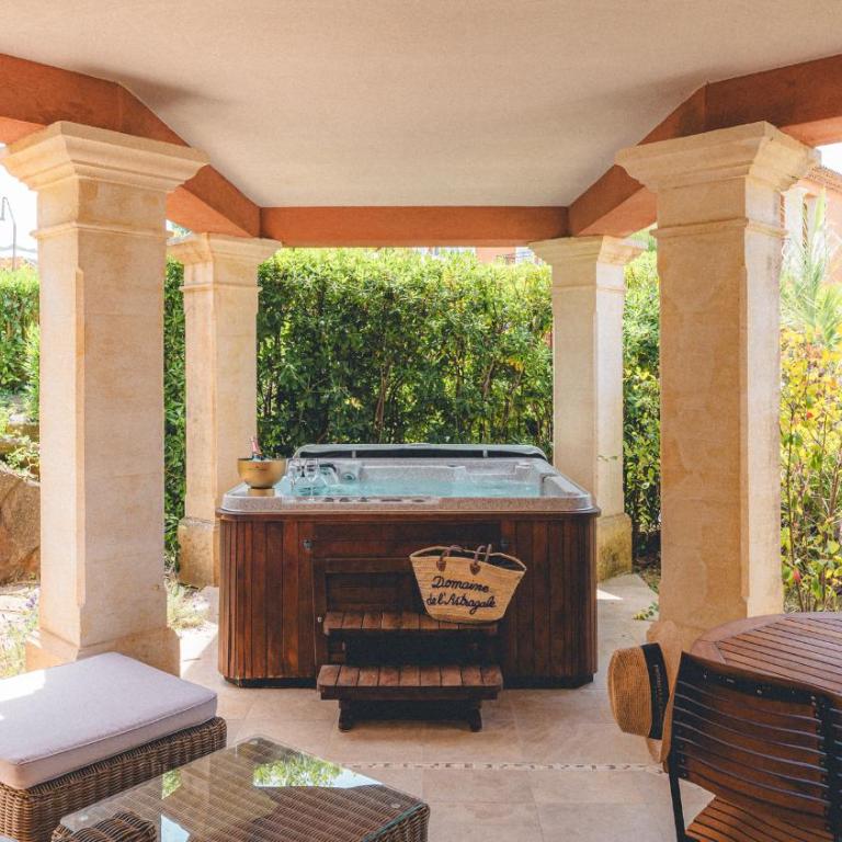 Hotel Le Domaine de L Astragale Saint Tropez - Suite Diamant avec Bain à Remous - 12