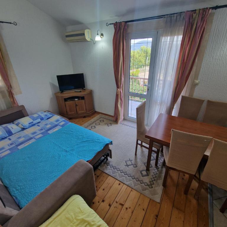 Apartment Popadic with pool Boka bay - Apartman sa Balkonom - 3
