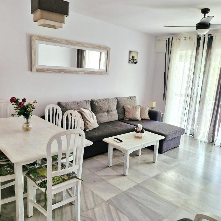 Bajo Golf Center Pueblo - One-Bedroom Apartment - 3