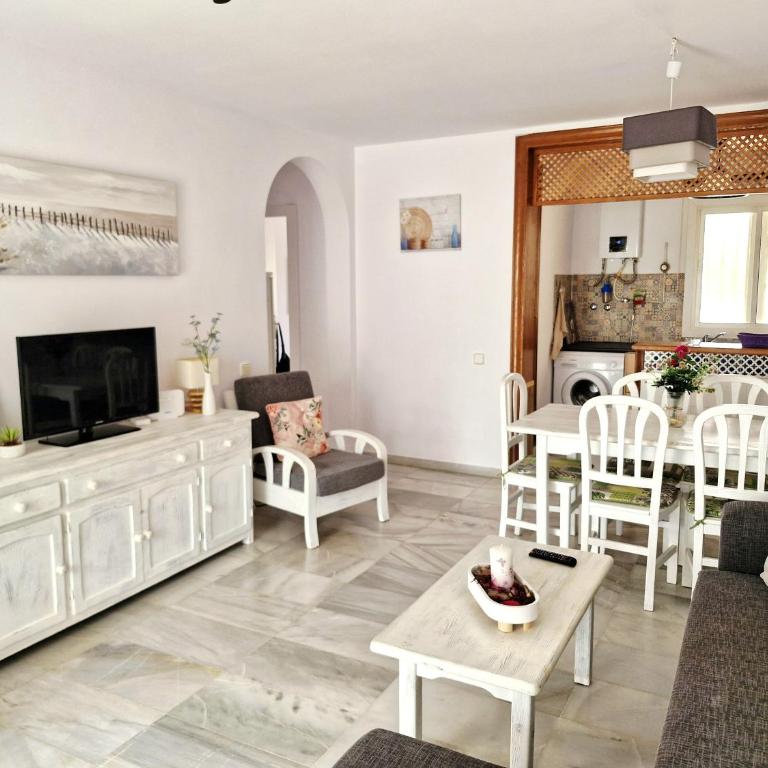 Bajo Golf Center Pueblo - One-Bedroom Apartment - 5