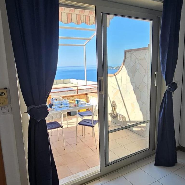 Casa Vittoria - Appartamento con Vista Mare - 5
