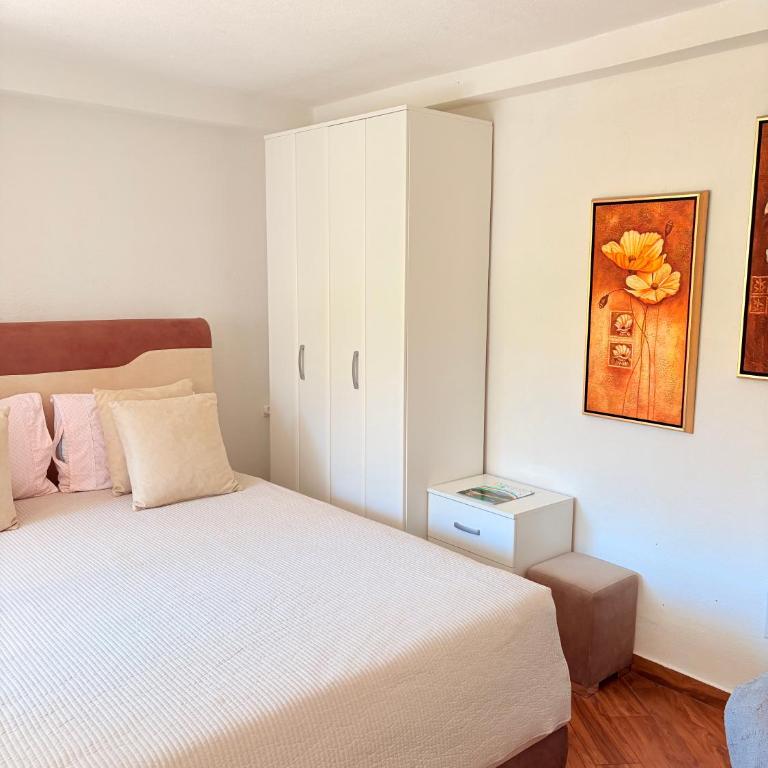 El Sol Apartmani - Studio Apartment - 1