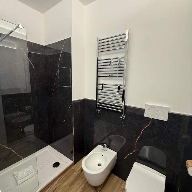 Luxury AV Vaticano - Camera Matrimoniale con Bagno Privato - 11