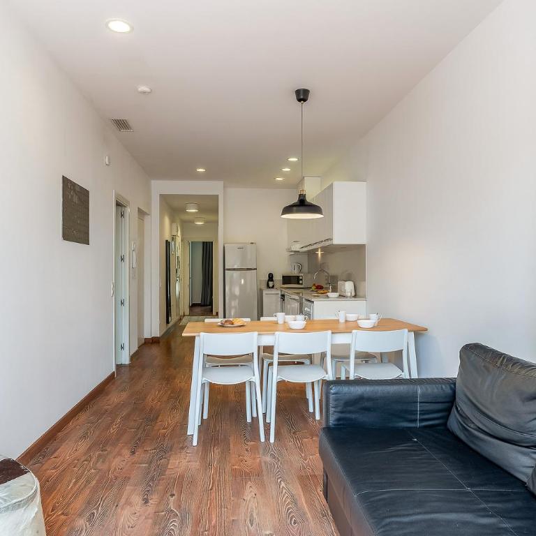 AB Montjuic - Apartamento de 3 dormitorios con terraza - 16