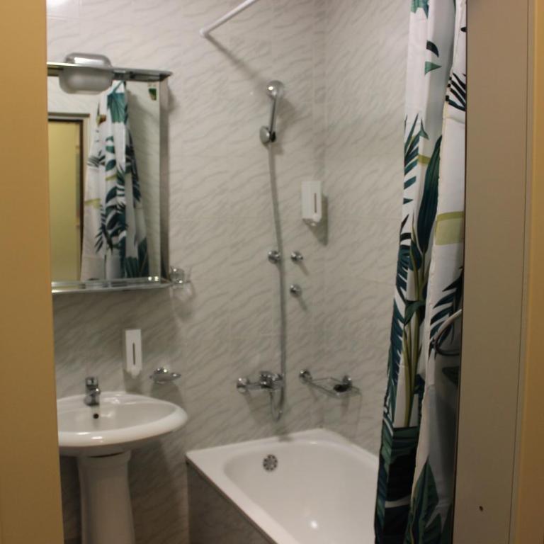 Villa Velzon Guesthouse - Apartman s 1 Spavaćom Sobom (3 Odraslih) - 9