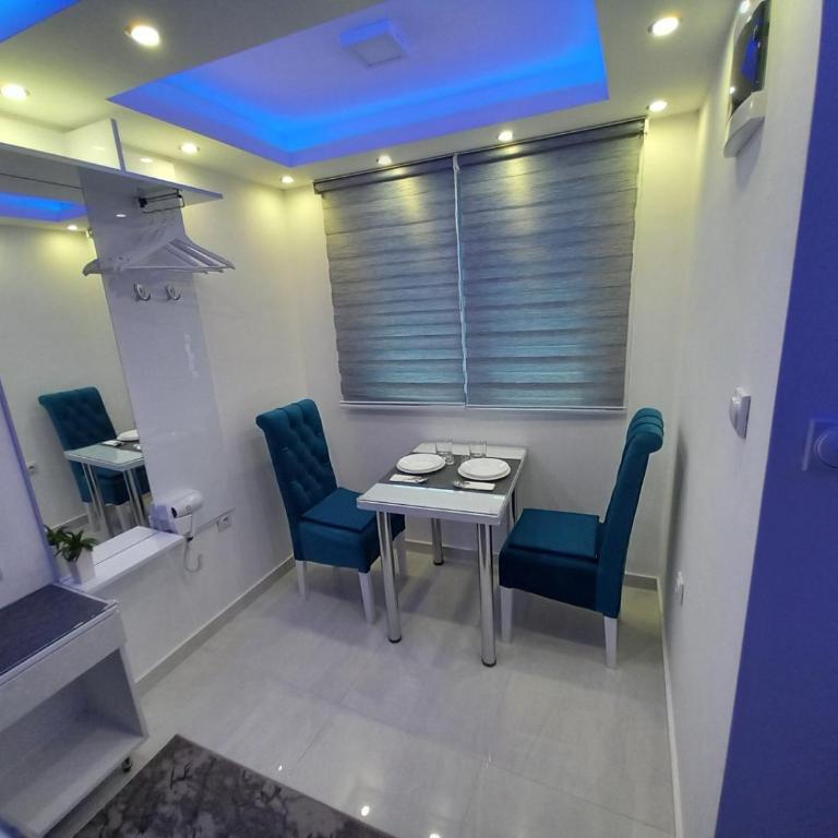 Your Place Studio - One-Bedroom Apartment - 5